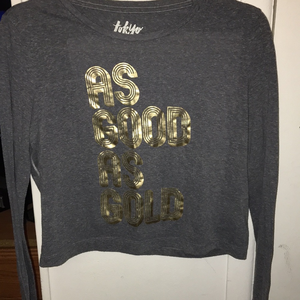 Long Sleeve Grey Crop-Top